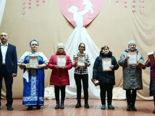 НИЧЕГО МИЛЕЕ НЕТ МАМИНОЙ УЛЫБКИ