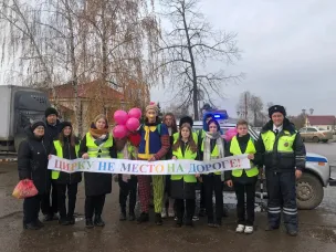 На Ваду дорожные полицейские и школьники провели профилактическую акцию
