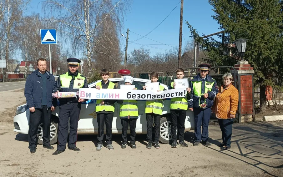 На Ваду водители получили «Витамины безопасности» от Перевозских полицейских