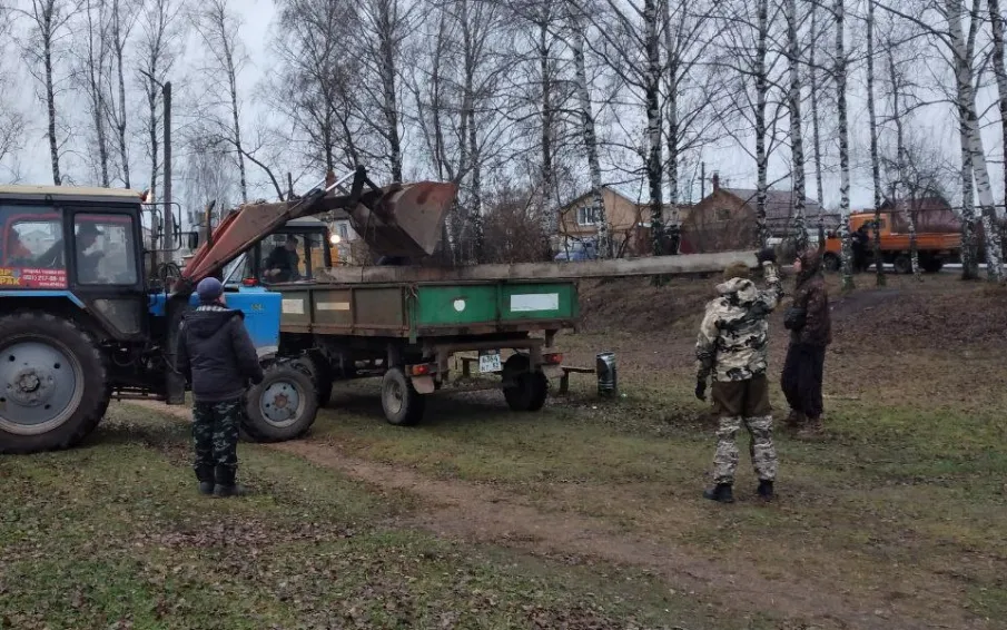 Демонтаж аварийных столбов