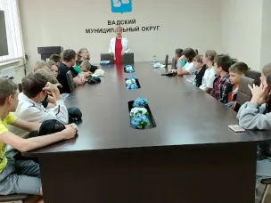 Экскурсия в архив округа