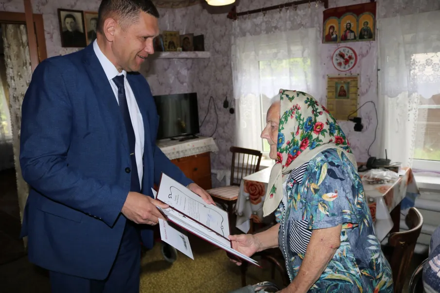 Поздравление долгожителя нашего округа, ветерана Великой Отечественной войны