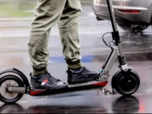 Сотрудники полиции напоминают о правилах безопасного поведения при использовании средств индивидуальной мобильности