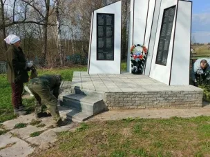 Проведены мероприятия по благоустройству мемориалов