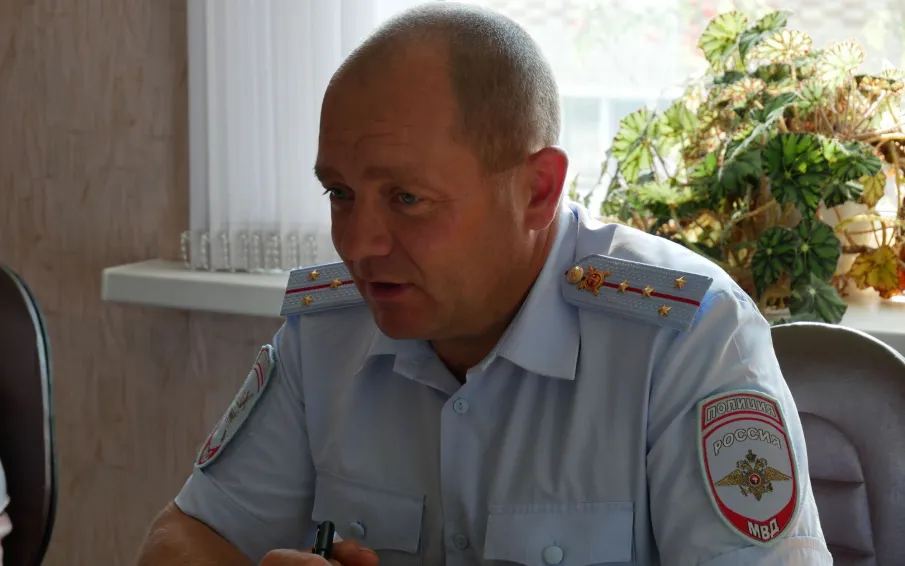 Перевозские госавтоинспекторы рассказал местным СМИ о безопасности детей на дороге