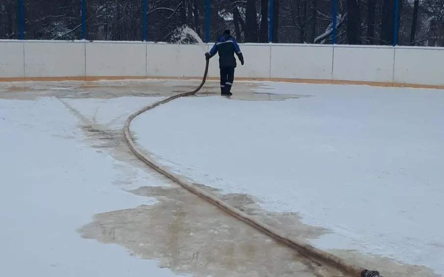 "Каток залит"