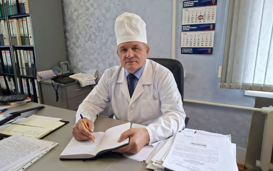 ЗА МНОГОЛЕТНИЙ ТРУД И ВЕРНОСТЬ ДОЛГУ