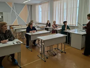 За парту – как на экзамен. Родители Вадского округа сдали ЕГЭ по русскому языку