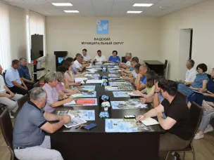 Еженедельное совещание с руководителями структурных подразделений, организаций и учреждений