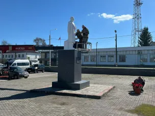 Косметический ремонт памятника