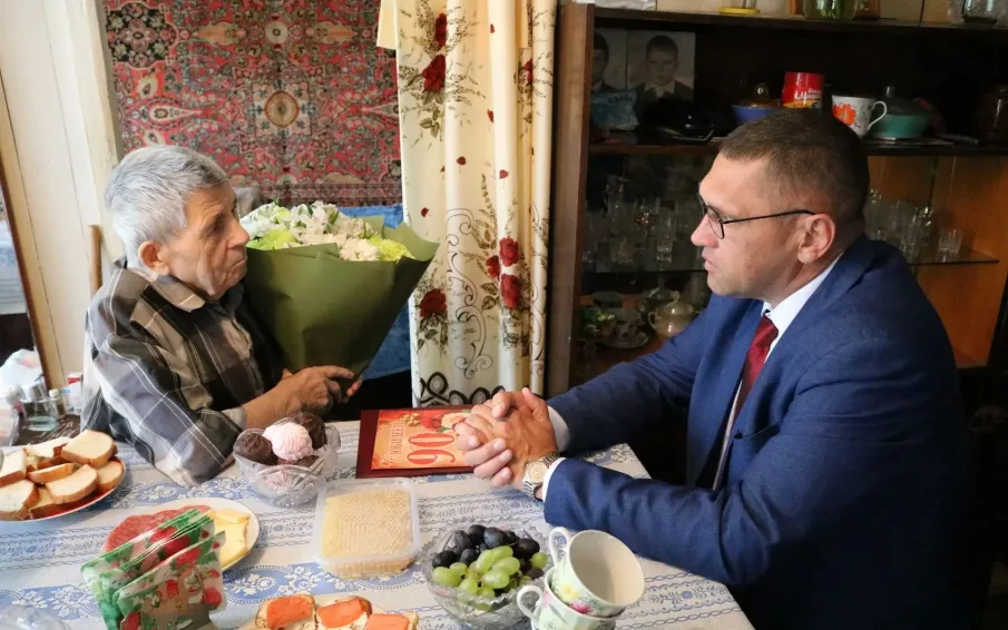 ДВЕ СУДЬБЫ, ОДНА ЭПОХА