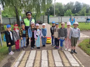 На Ваду сотрудники Госавтоинспекции провели викторину для малышей