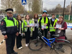 В На Ваду сотрудники ГИБДД призвали юных велосипедистов соблюдать ПДД