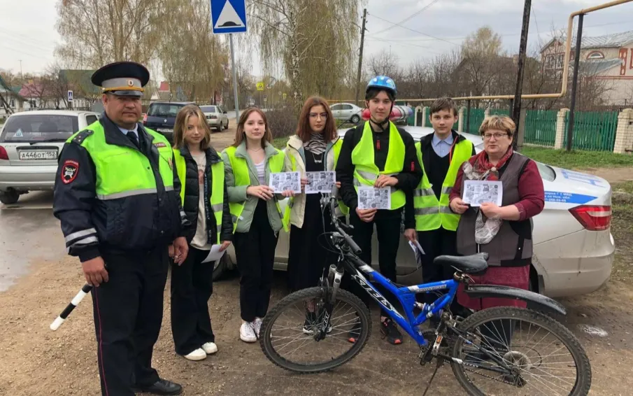 В На Ваду сотрудники ГИБДД призвали юных велосипедистов соблюдать ПДД
