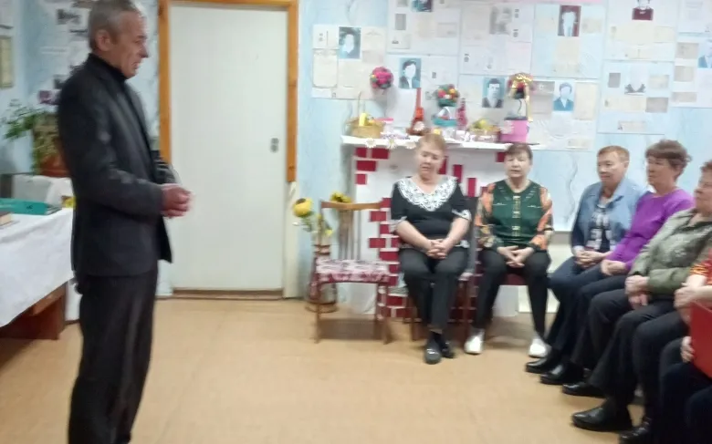 «Теплые встречи, интересный досуг и самореализация»