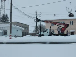 Демонтаж новогоднего украшения