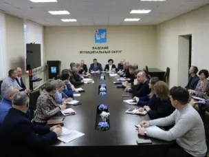 Еженедельное совещание с руководителями структурных подразделений, организаций и учреждений