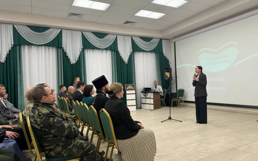 В городе Бор прошёл патриотический концерт «Сердцем со СВОими», посвященный Дню защитника Отечества