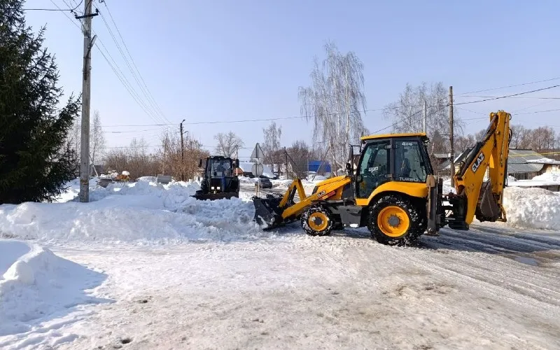 Очистка тротуаров от снега