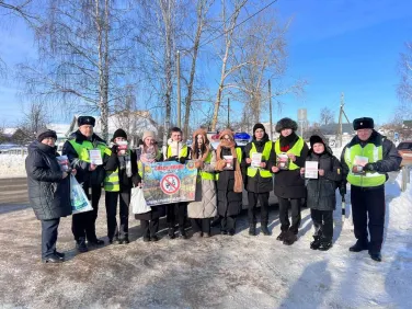 Вадские школьники призывали водителей не садиться за руль в нетрезвом виде