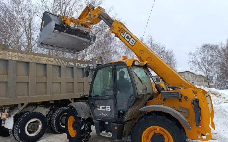 Очистка дорог от снега