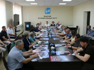 Еженедельное совещание с руководителями структурных подразделений, организаций и учреждений