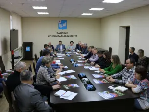Еженедельное совещание с руководителями структурных подразделений, организаций и учреждений
