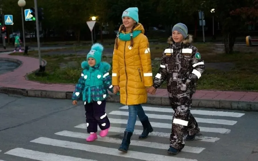 Перевозская Госавтоинспекция напоминает о необходимости использования световозвращающих элементов