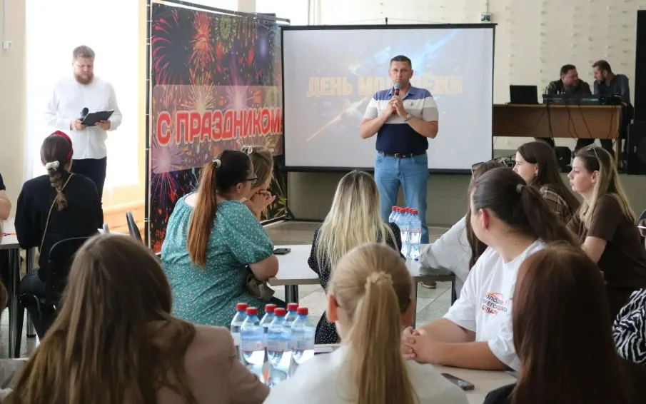 В Вадском округе в День молодёжи состоялся интеллектуальный квиз «Ритм нового поколения»