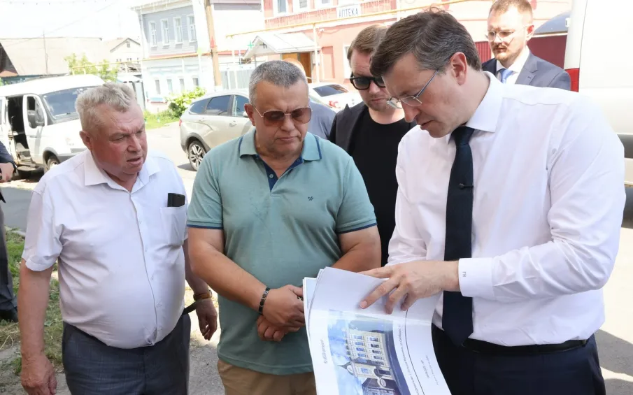 Глеб Никитин в ходе рабочей поездки обсудил вопросы подготовки к празднованию 650-летия рабочего поселка Большое Мурашкино