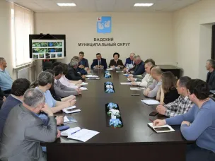 Еженедельное совещание с руководителями структурных подразделений, организаций и учреждений