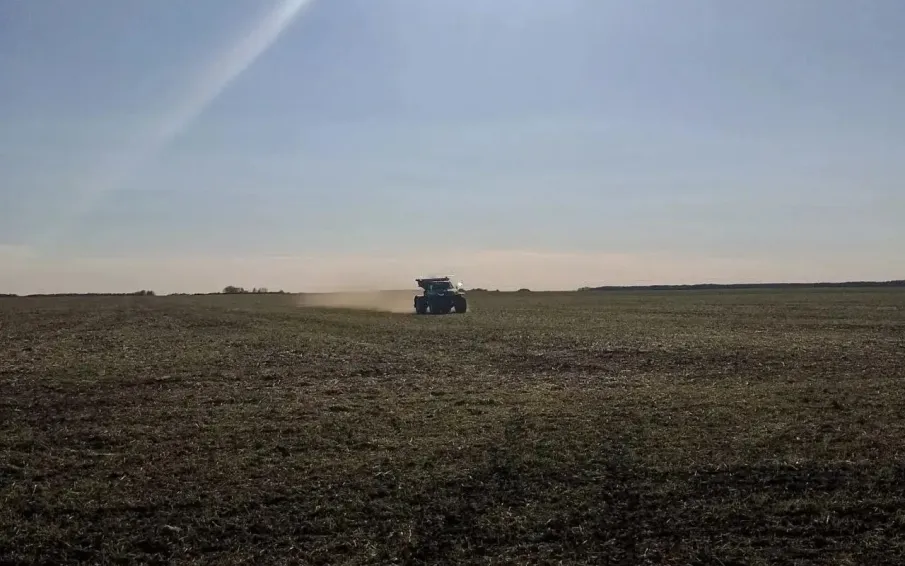 Подкормка озимых и боронование зяби!