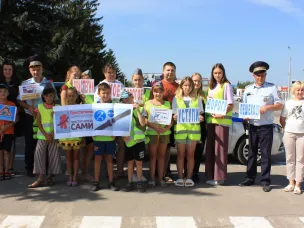 Перевозские Госавтоинспекторы, юидовцы и члены общественного совета дали старт акции «Детям безопасную дорогу»