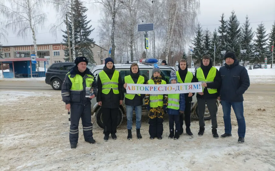 Перевозские Госавтоинспекторы провели профилактическую акцию «Безопасное место – с ремнем и автокреслом»