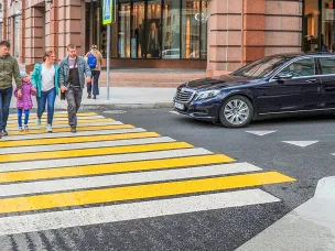 Госавтоинспекция разъясняет ответственность водителя за наезд на пешехода и напоминает пешим участникам о мерах безопасности